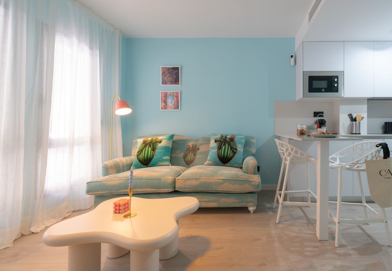 Apartamento en Málaga - Apto. artístico con mágico patio trasero, centro Málaga 