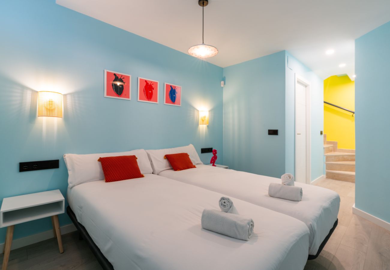 Apartamento en Málaga - Apto. artístico con mágico patio trasero, centro Málaga 