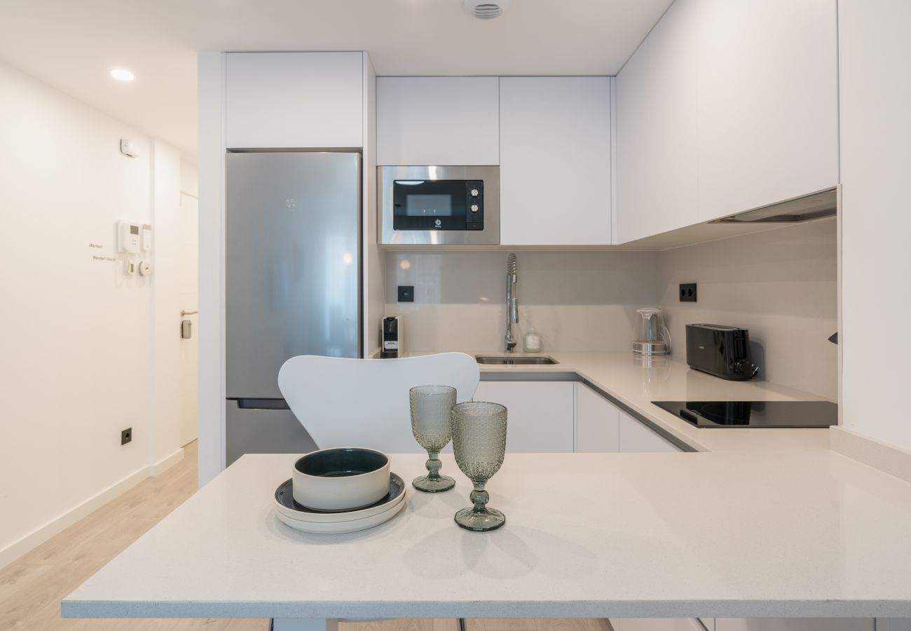 Cocina, apartamento de 1 dormitorio en el centro de Málaga by cazul.eu